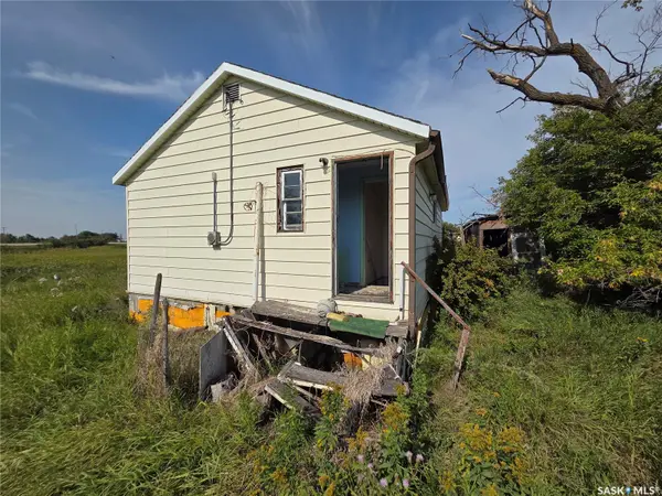 8 Sutherland STREET, Insinger Rm No. 275, SK S0A 1L0