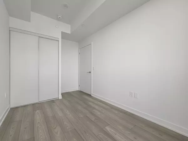 Mississauga, ON L5A 4C6,1 Fairview RD E #1505