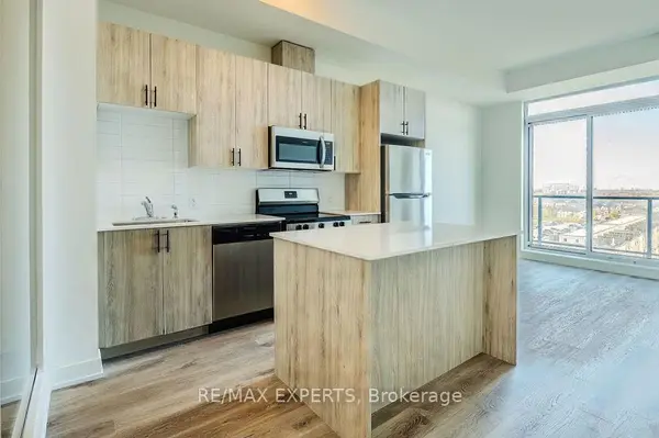 2475 Old Bronte Rd RD #802, Oakville, ON L6M 5S7