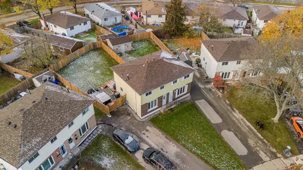 Hamilton, ON L9C 6K4,30 Graywood RD