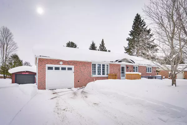 76 Westvale DR, Bracebridge, ON P1L 1B3