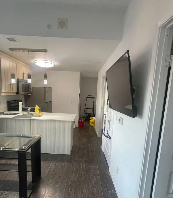 158 King ST N #1206, Waterloo, ON N2J 0E5