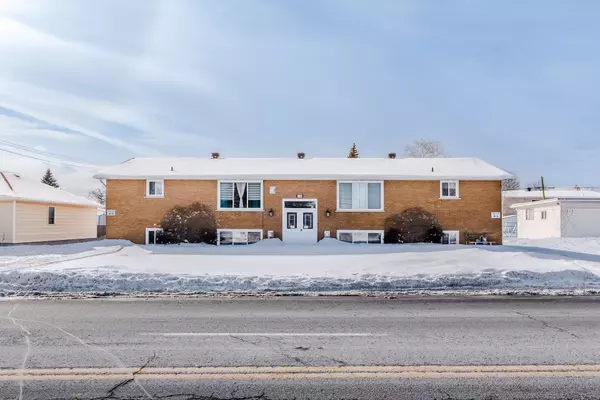 3004 Pitt ST, Cornwall, ON K6K 1A6