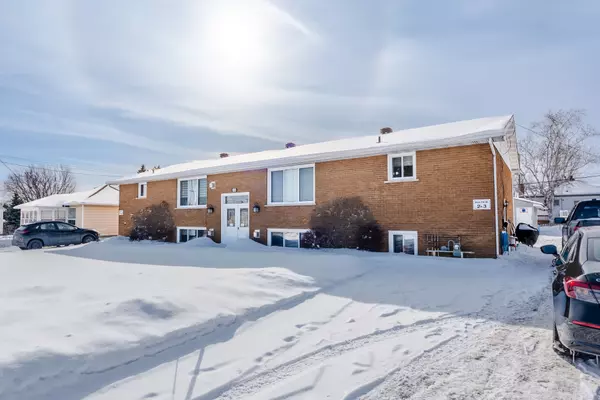 Cornwall, ON K6K 1A6,3004 Pitt ST