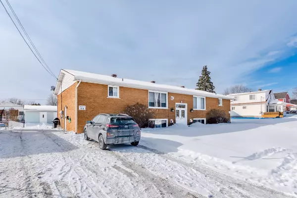 Cornwall, ON K6K 1A6,3004 Pitt ST