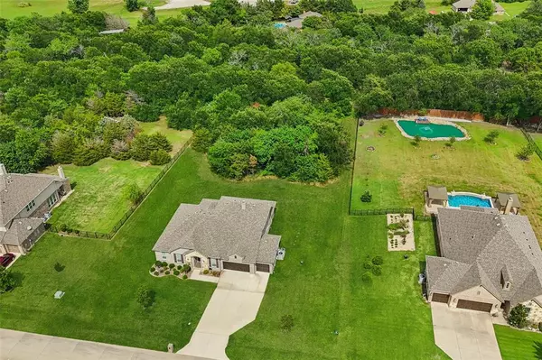 2608 Morning Mist Lane, Nevada, TX 75173