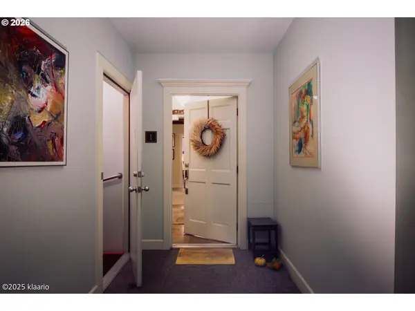 133 NW 18th AVE #1, Portland, OR 97209