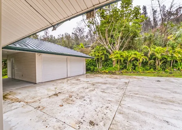 87-372 KAOHE MAUKA PL, Captain Cook, HI 96704