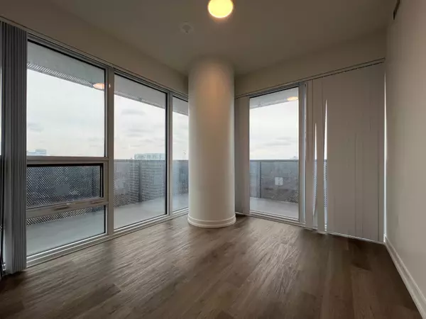 Toronto, ON M5E 0G1,55 Cooper ST #3705