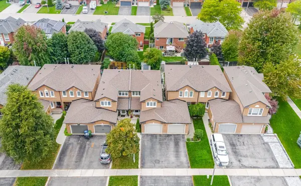 Caledon, ON L7C 1B5,26 Flemington DR