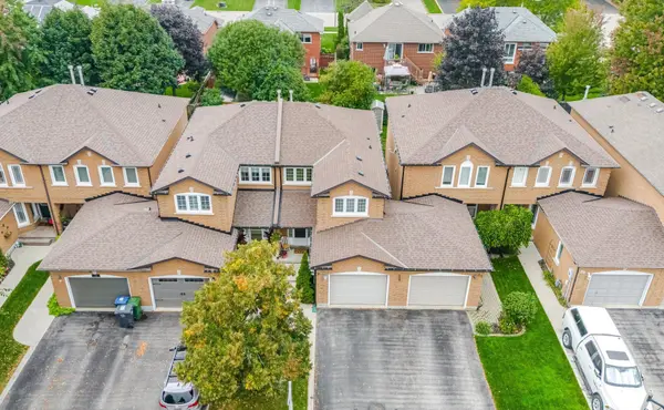 Caledon, ON L7C 1B5,26 Flemington DR