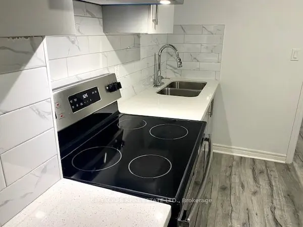 6421 Donway DR #2B (Lower), Mississauga, ON L5V 1J4