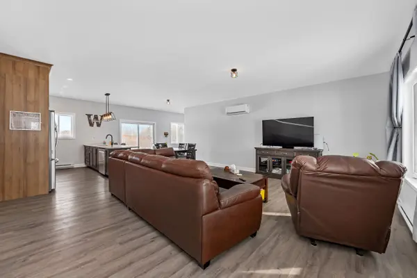 Augusta, ON K0E 1T0,4461 County Rd 18 RD