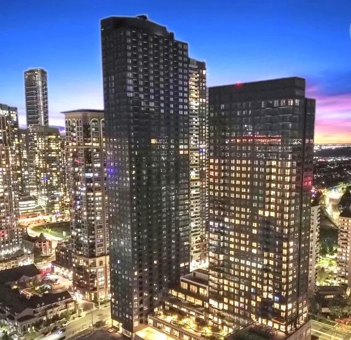 Mississauga, ON L5B 0P6,395 Square One DR #4604