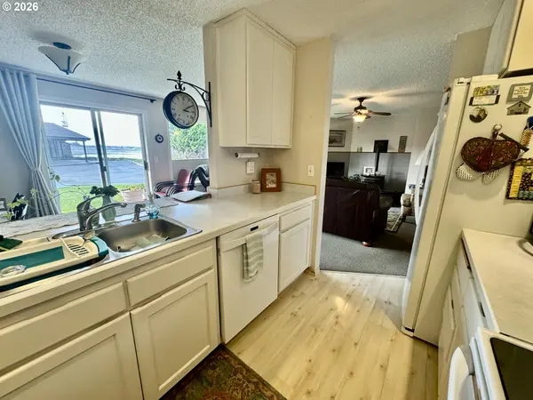 1070 BAY ST #22, Florence, OR 97439