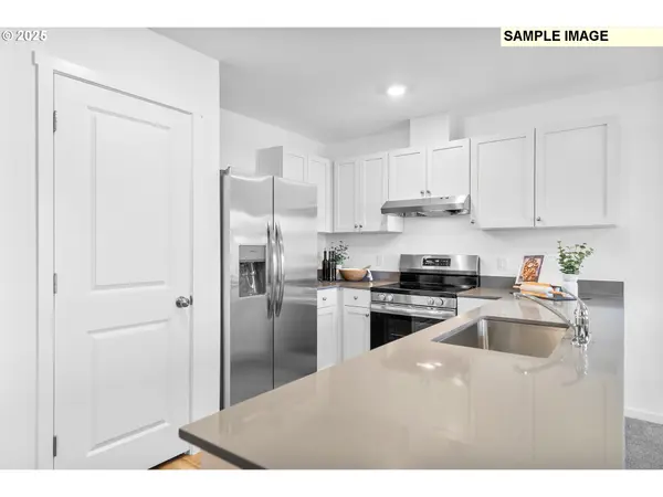 5737 BAINBRIDGE RD, Eugene, OR 97402