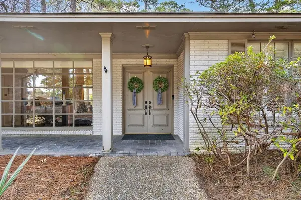 7230 Gilbert Drive, Shreveport, LA 71106