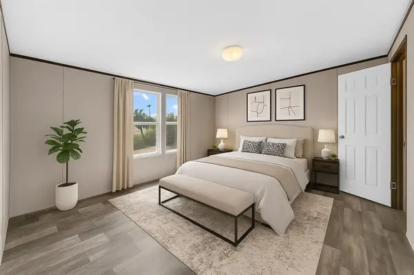 4802 Plum Bush Street, Granbury, TX 76048