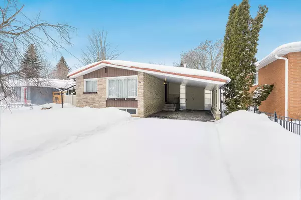 64 Steel ST, Barrie, ON L4M 4H5