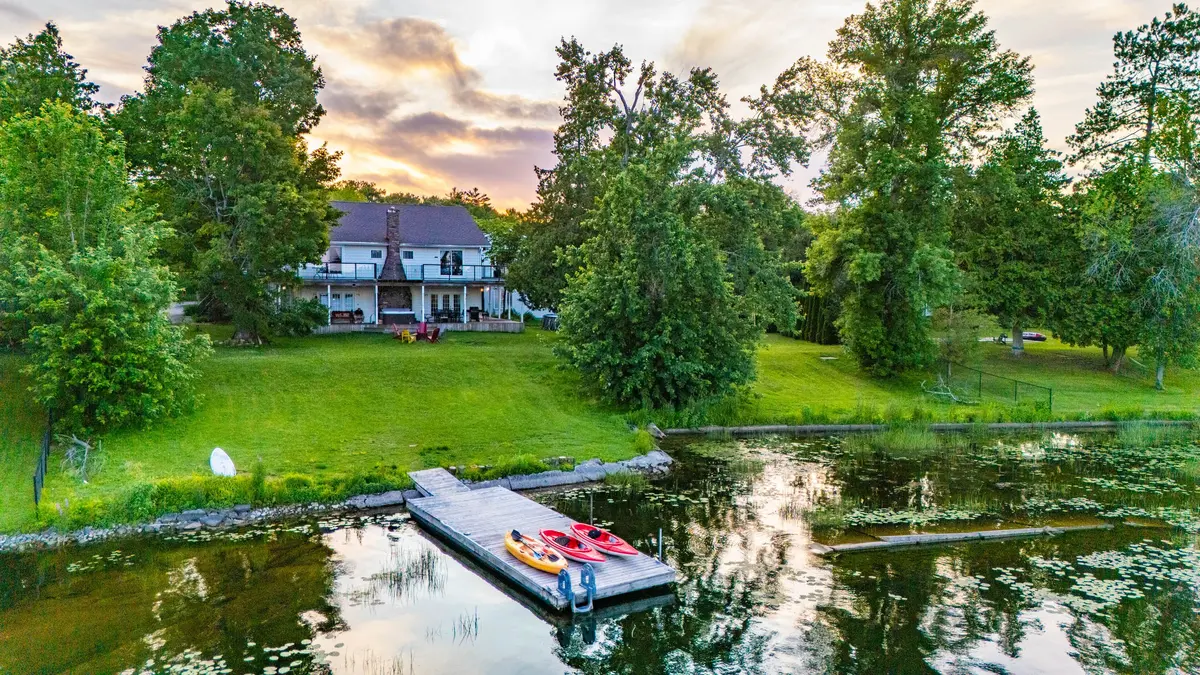 1585 Port Stanton Pkwy, Severn, ON P0E 1N0