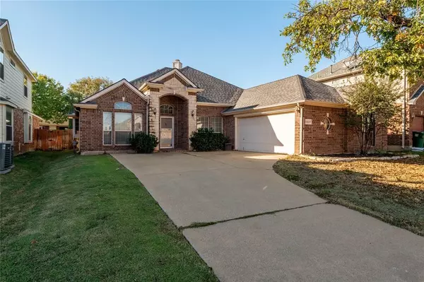 11617 Pheasant Creek Drive, Fort Worth, TX 76244