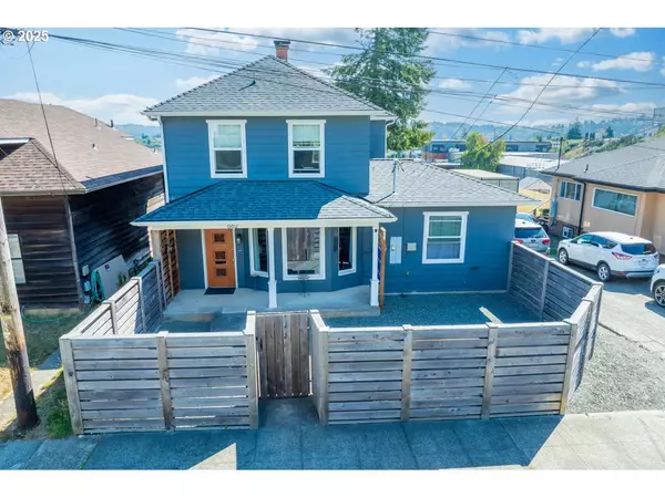 Coos Bay, OR 97420,662 S 11TH ST