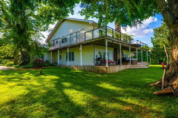 1585 Port Stanton Pkwy, Severn, ON P0E 1N0