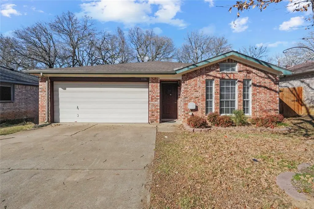 1116 Hidden Creek Drive, Mansfield, TX 76063