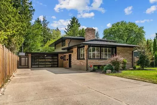 Brantford, ON N3T 5K3,10 Stymie BLVD