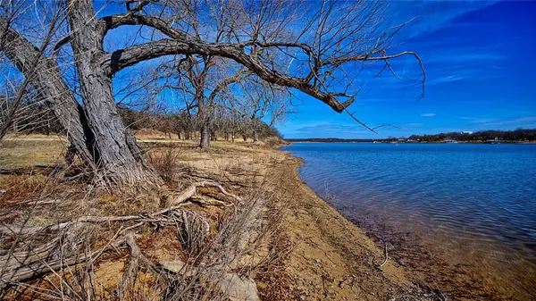 461 Snow Marina Road, Nocona, TX 76255