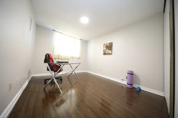 100 Prudential DR #104, Toronto E04, ON M1P 4V4