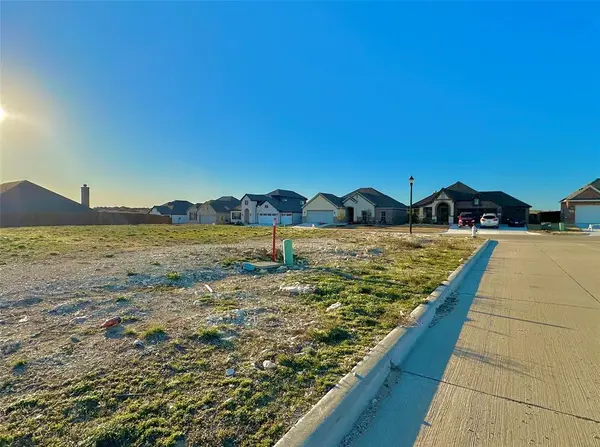 702 Broken Bow Lane, Cleburne, TX 76033