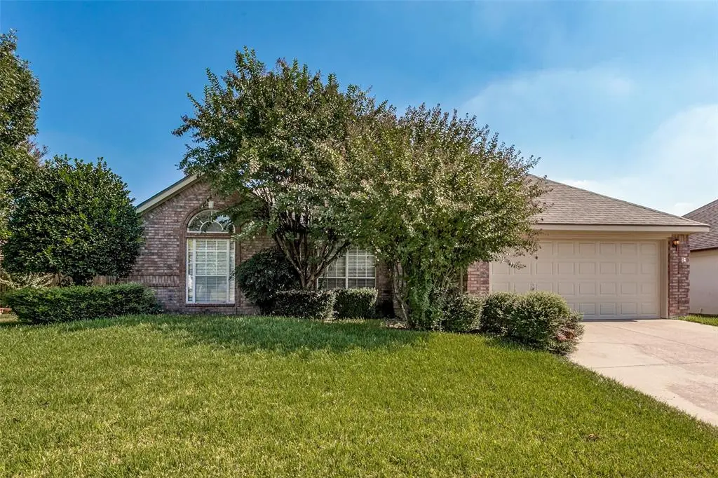 2668 Bent Tree Drive, Hurst, TX 76054