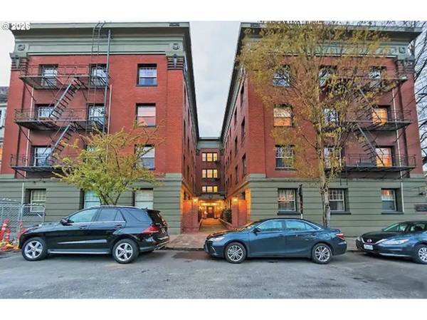 2109 NW IRVING ST #101, Portland, OR 97210