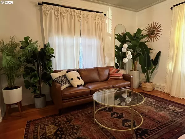 Portland, OR 97210,2109 NW IRVING ST #101