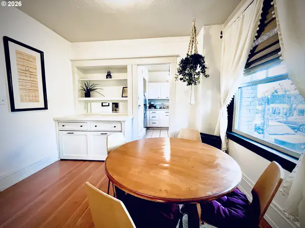 2109 NW IRVING ST #101, Portland, OR 97210