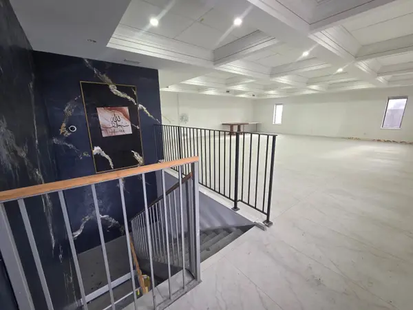 615 Third Line #Upper Unit, Oakville, ON L6L 4A8