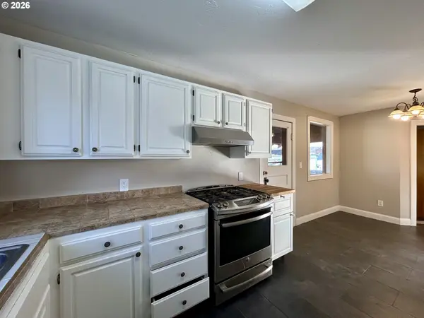 260 NW HEISLER ST, Dufur, OR 97021