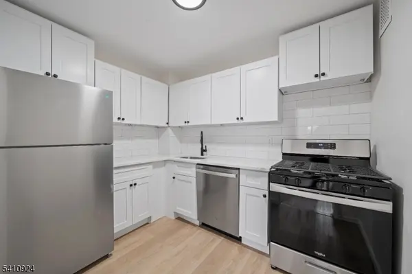 275 Prospect St #16M, East Orange City, NJ 07017