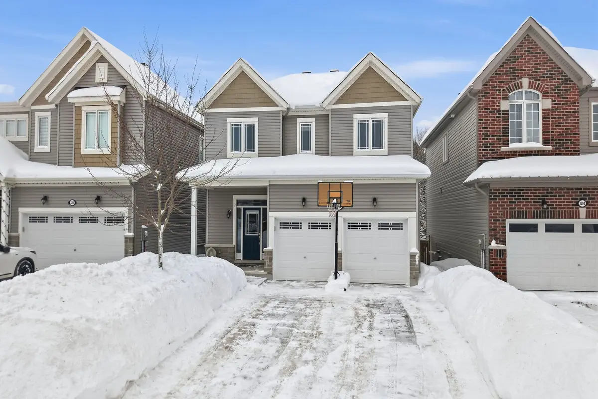 North Grenville, ON K0G 1J0,3202 Harvester CRES