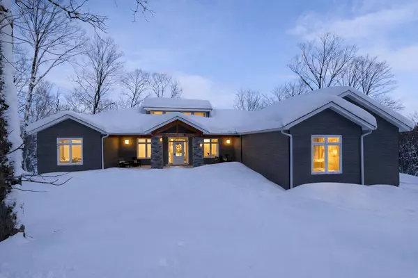 103 Granite DR, Huntsville, ON P1H 2N5