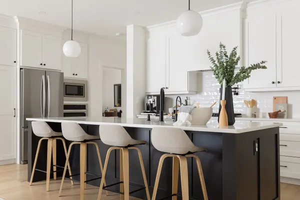 Huntsville, ON P1H 2N5,103 Granite DR