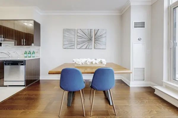 1070 Sheppard AVE W #Ph01, Toronto W05, ON M3J 0G8