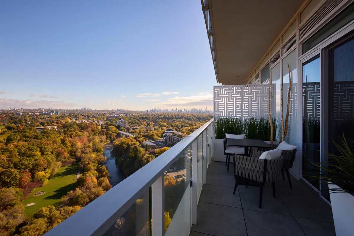 20 Brin DR #2003, Toronto W08, ON M8X 0B2