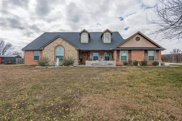 140 Hollis Road, Waxahachie, TX 75167