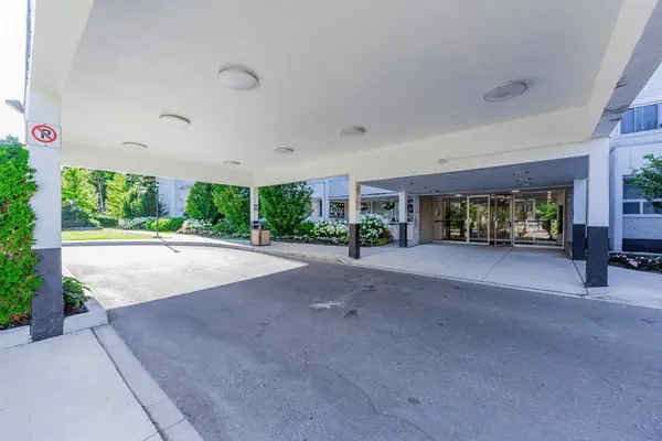 1360 York Mills RD #905, Toronto C13, ON M1A 2A2