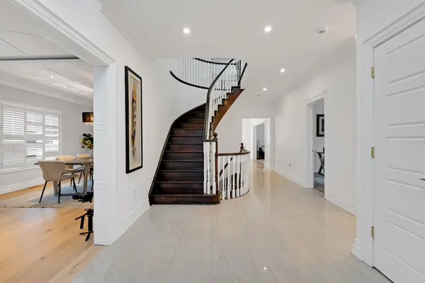 43 Carstad CRES, Vaughan, ON L4H 1H5