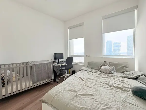 Toronto W06, ON M8V 0E5,36 Park Lawn RD #3009