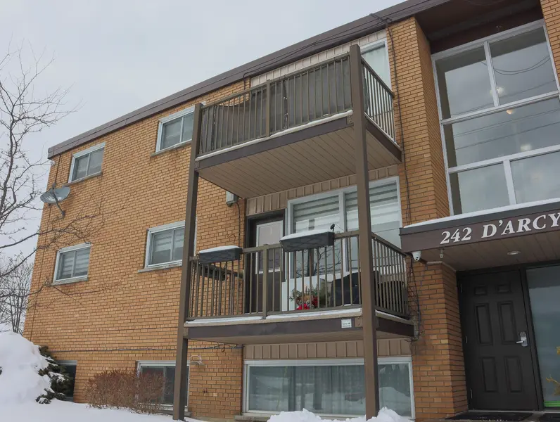 242 D'arcy ST #8, Cobourg, ON K9A 4A3