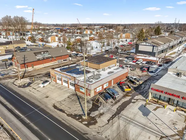 2401 Fort ST, Trenton, MI 48183